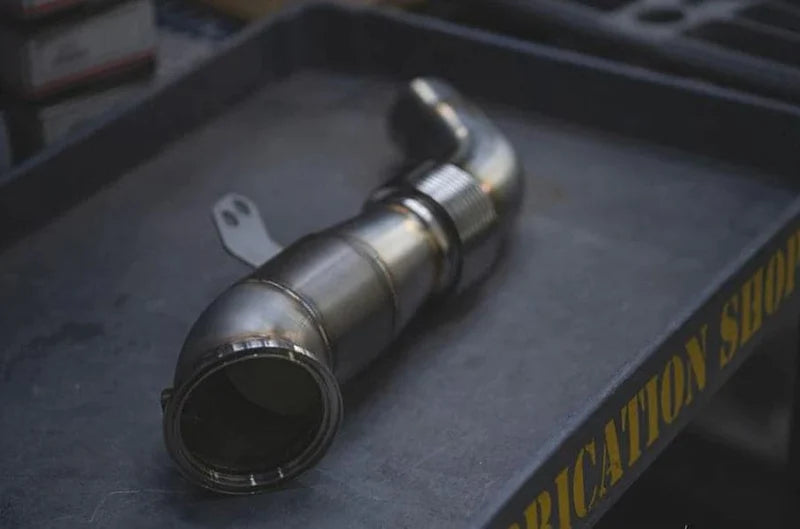 AMS PERFORMANCE 2020+ TOYOTA SUPRA A90 DOWNPIPE WITH ULTRA HIGH-FLOW GESI CAT