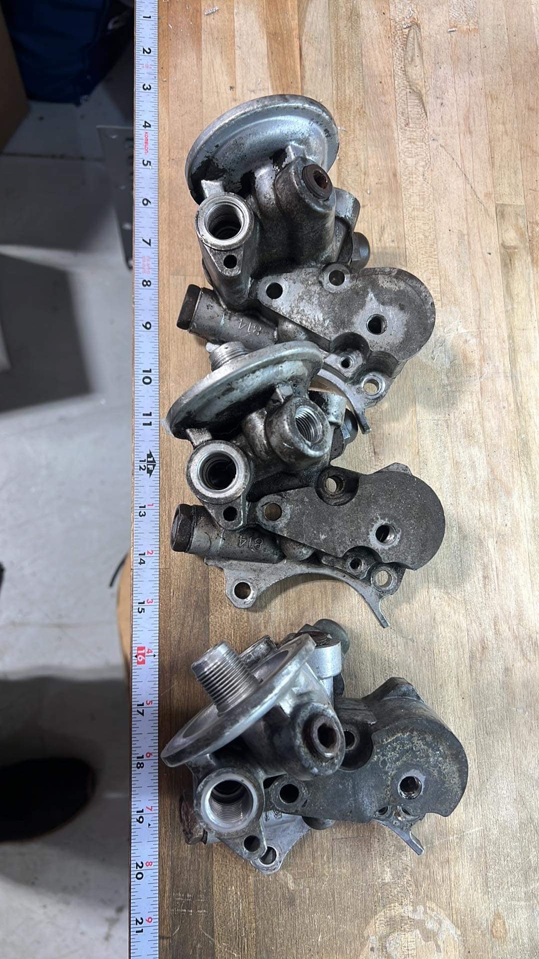 USED- evo 8 oil filter housing