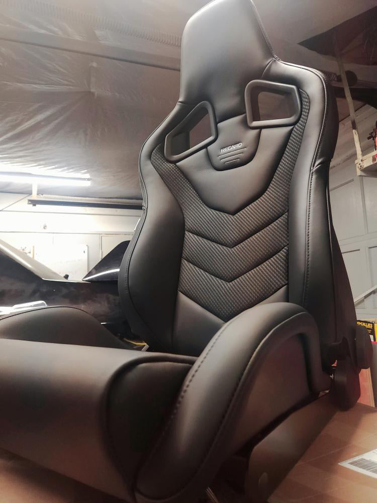 Recaro sportster sc with carbon rear inserts