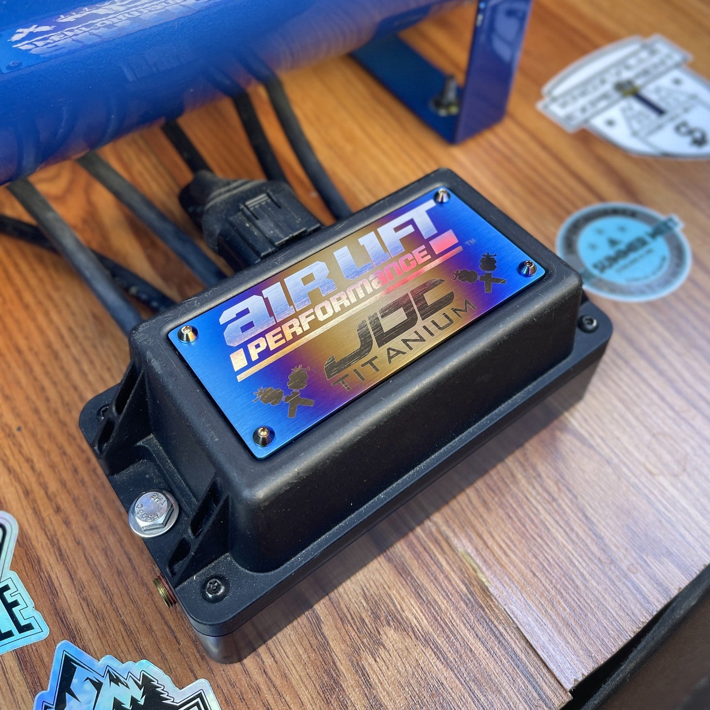 JDC Titanium Air lift 3P/3H Manifold Badge *Limited Quantity Release*