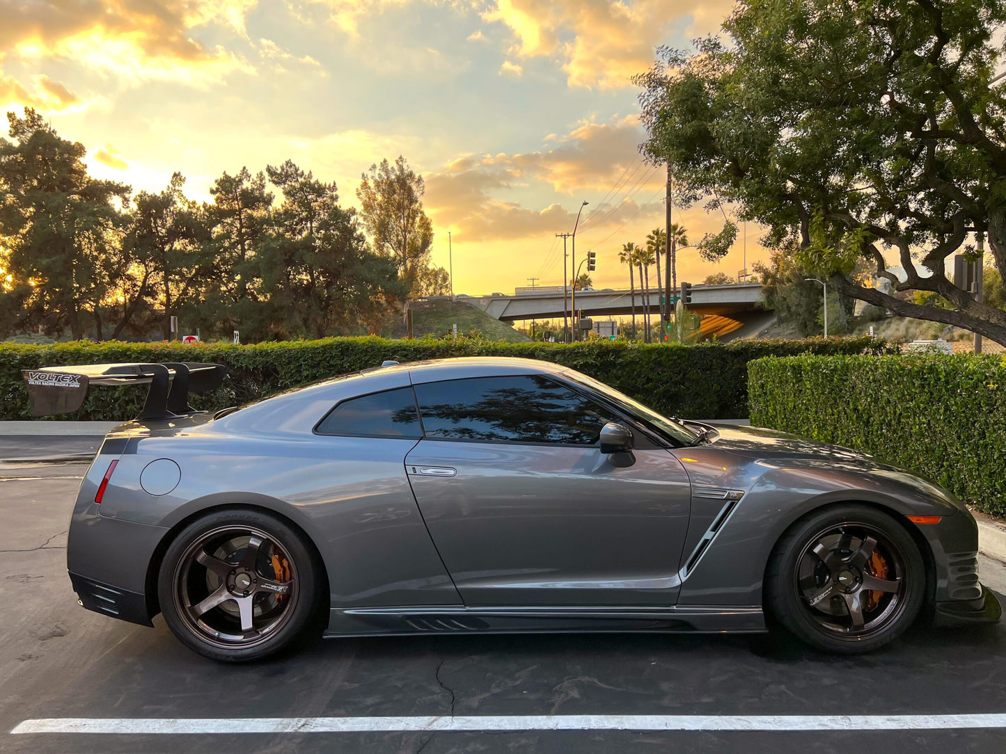 VOLTEX TYPE 7.5 SWAN NECK WING FOR R35 GT-R