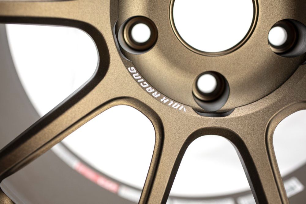 Volk Racing ZE40 Wheel 18x9.5 5x114.3 22mm Bronze- set
