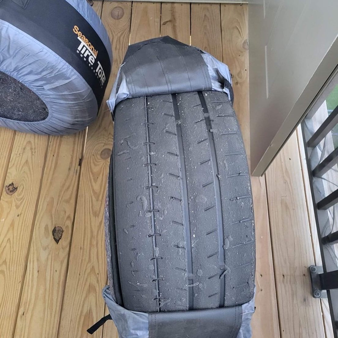 18x9.5 5x114.3 +40 Enkei NT03 M+ with 265 YOKOHAMA Advan AO52