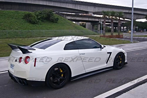 Rexpeed Z-Style Carbon Skirts (GT-R R35)