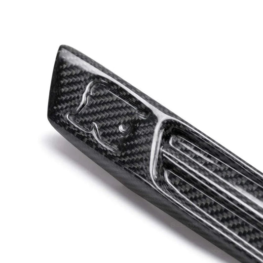 Seibon Carbon Fiber Fender Duct Logos (Pair) | 2009-2014 Nissan GT-R R35