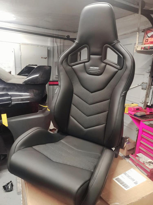 Recaro sportster sc with carbon rear inserts