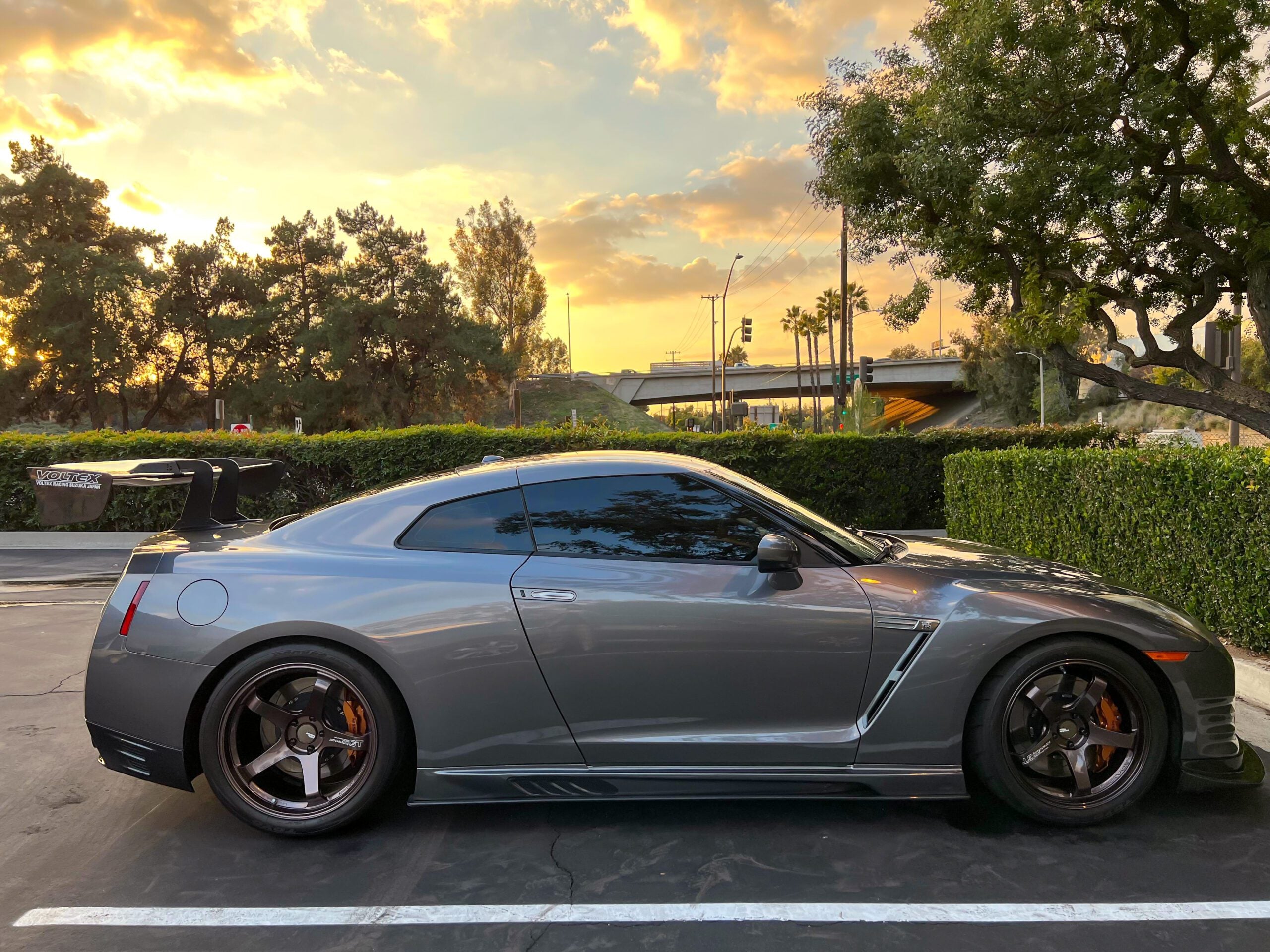 VOLTEX TYPE 7.5 SWAN NECK WING FOR R35 GT-R – Kthnxbye Racing