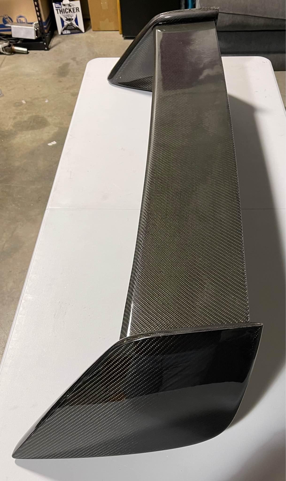 Used- seibon carbon fiber wing evo 8/9